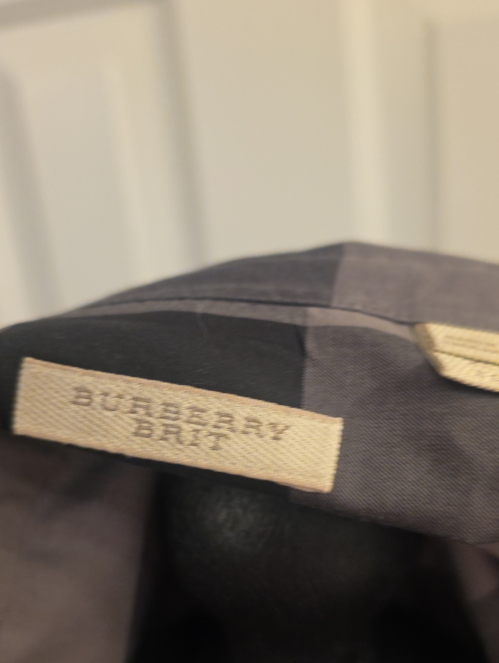 Burberry Men’s Black and Gray Check Shoulder Tote